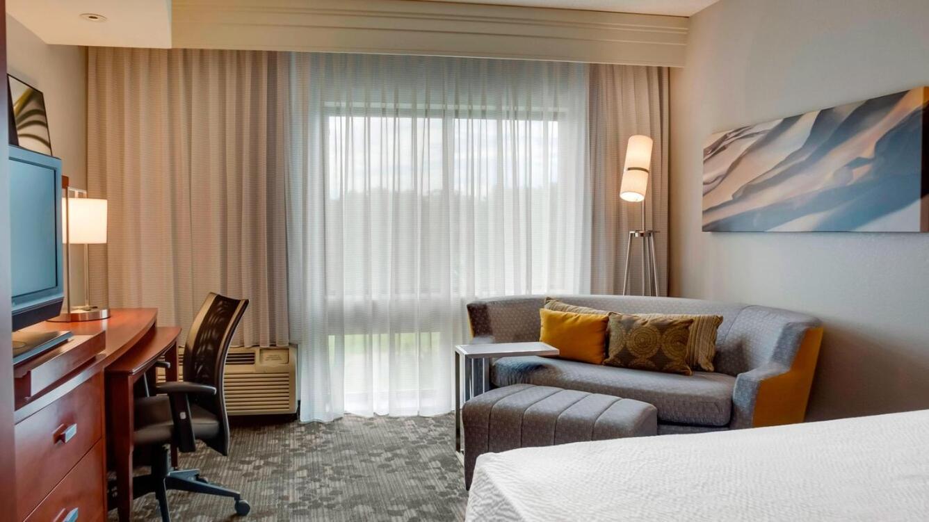 Courtyard Statesville Mooresville/Lake Norman Экстерьер фото