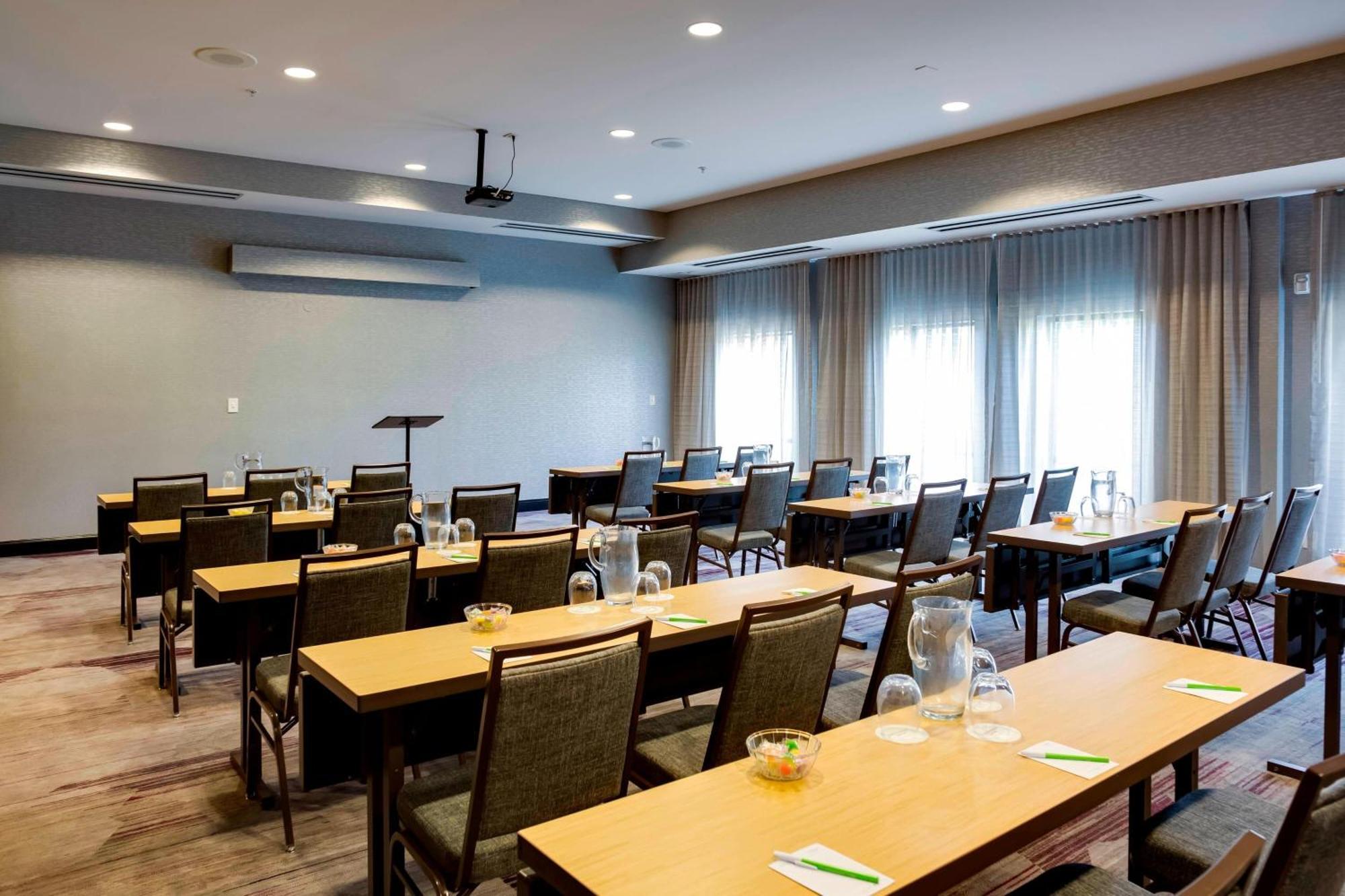 Courtyard Statesville Mooresville/Lake Norman Экстерьер фото