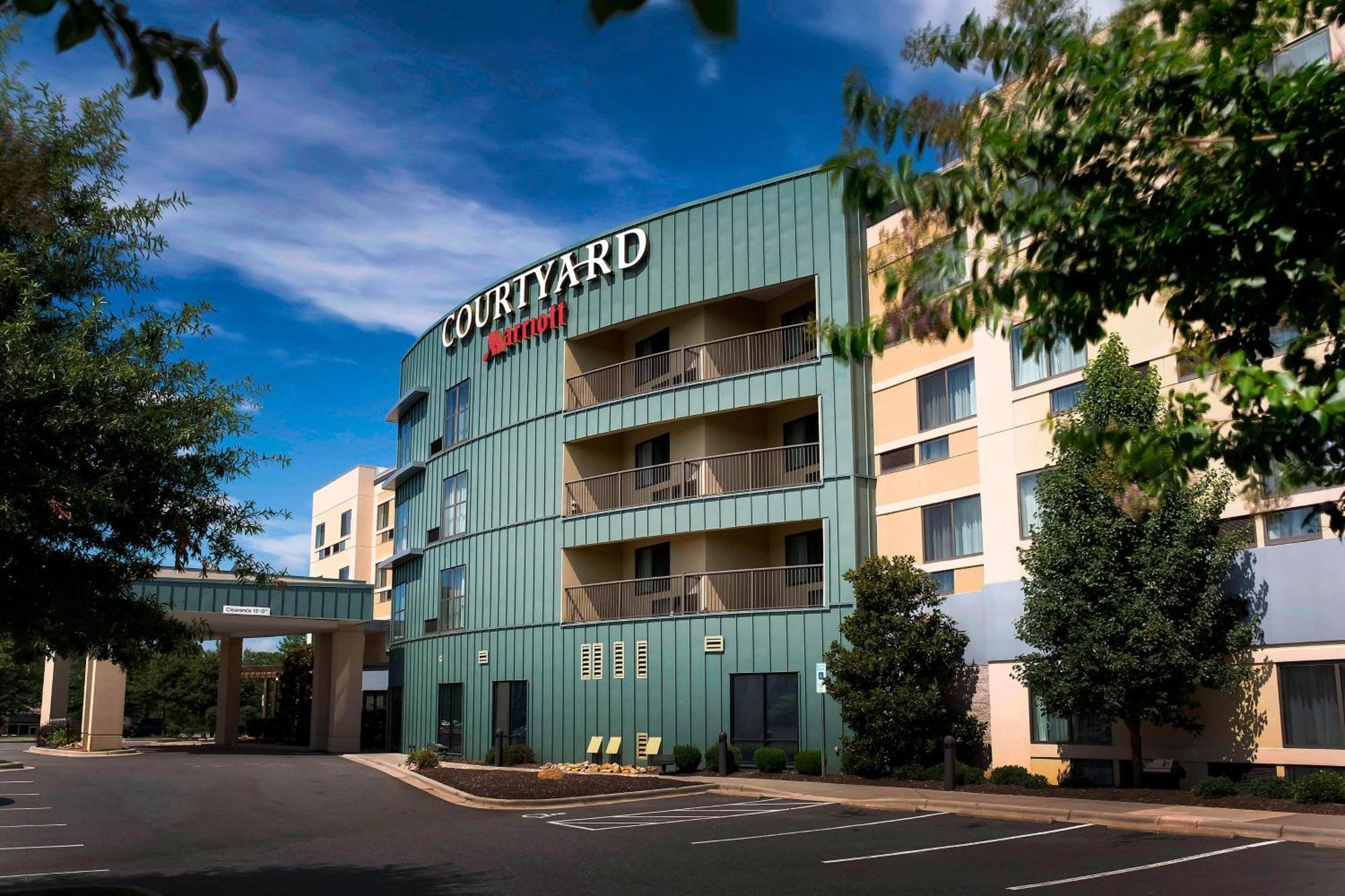 Courtyard Statesville Mooresville/Lake Norman Экстерьер фото