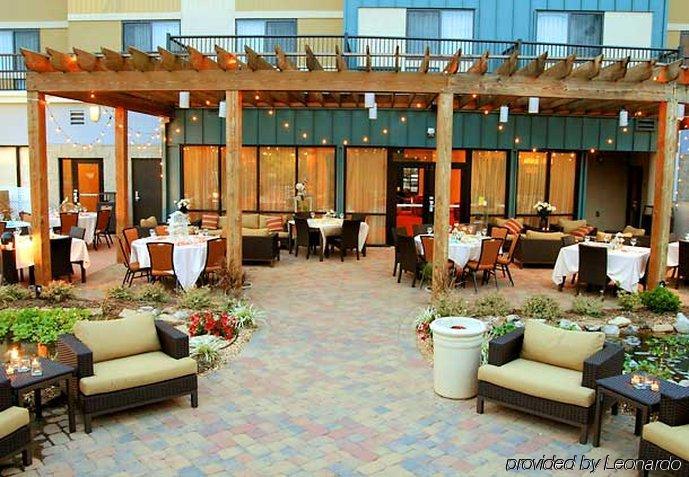 Courtyard Statesville Mooresville/Lake Norman Ресторан фото