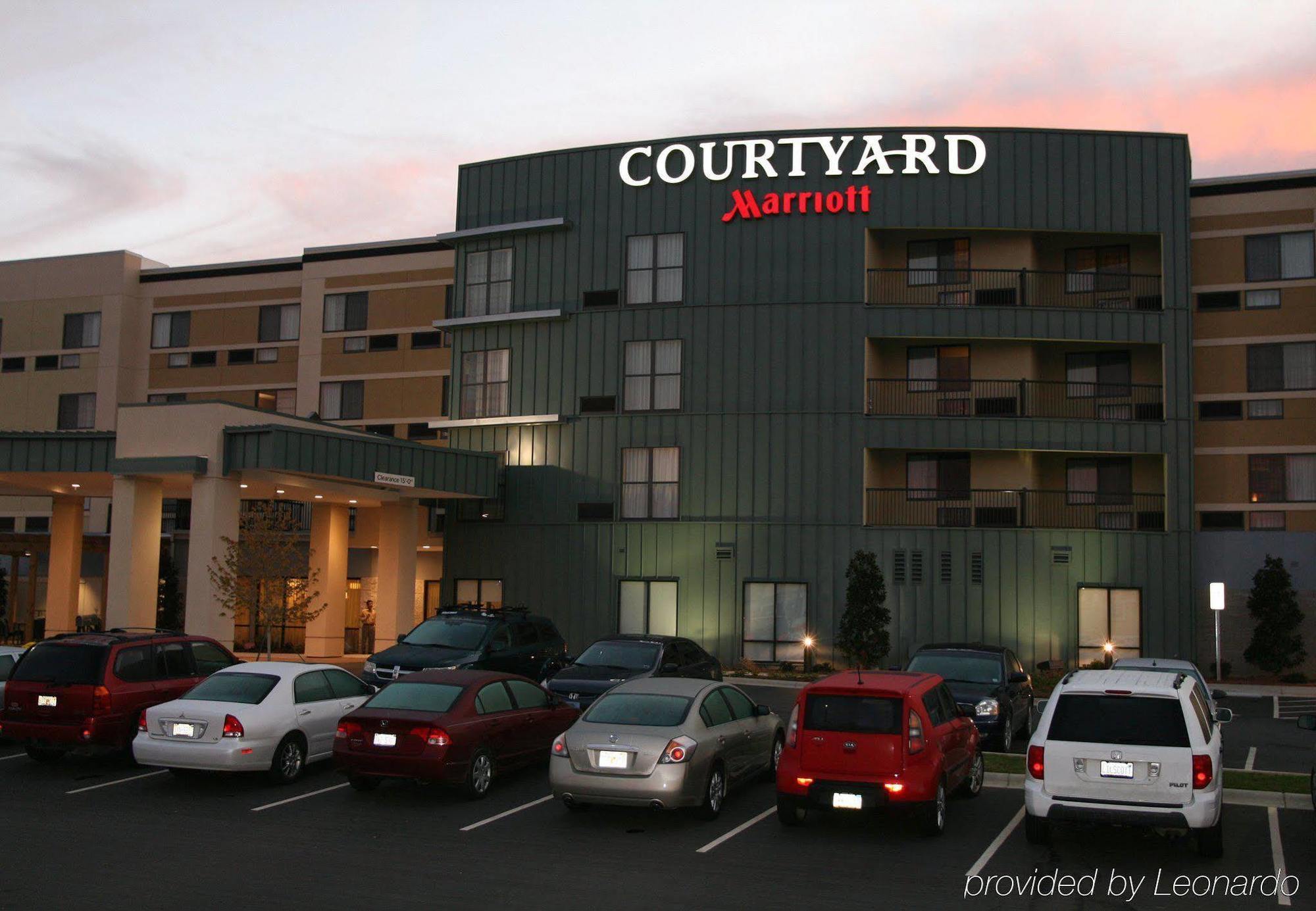 Courtyard Statesville Mooresville/Lake Norman Экстерьер фото
