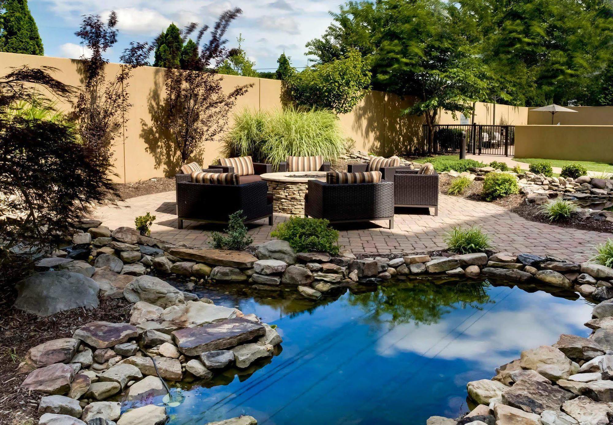 Courtyard Statesville Mooresville/Lake Norman Экстерьер фото